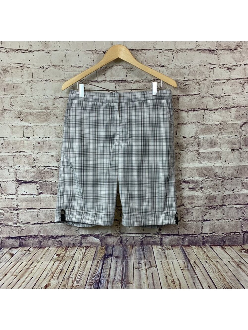 Izod Gray Plaid Cool FX Performance Bermuda Golf Shorts